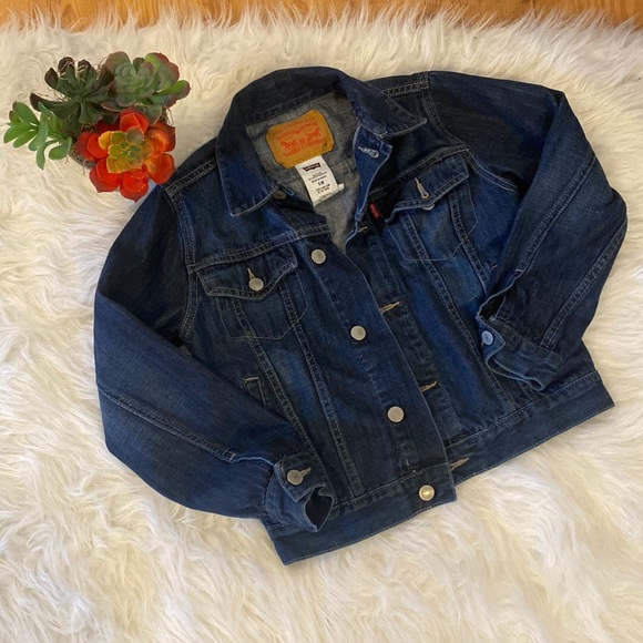 Levi's Other - Levi’s boys 8-10 denim jacket